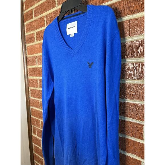 American Eagle Men’s Vneck Sweater Blue Medium - Picture 2 of 7